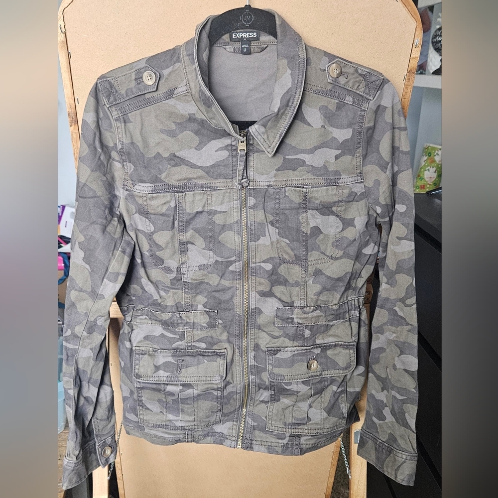 Express camo jacket